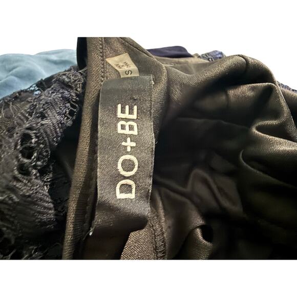 do+be v neck Lace Bell Sleeve Romper dress women black sz small - Picture 11 of 15